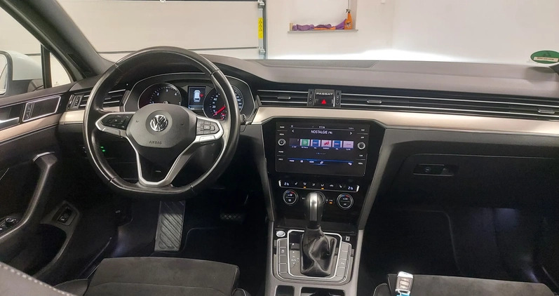 Volkswagen Passat cena 91000 przebieg: 154265, rok produkcji 2021 z Stęszew małe 497